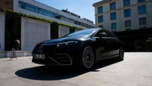 Istanbul Airport family meet and assist